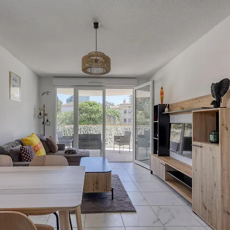 Helios Seynois - Bel Appt Avec Balcon Proche Apartment *