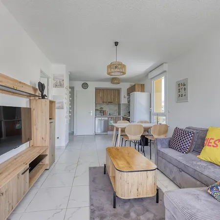 Helios Seynois - Bel Appt Avec Balcon Proche Apartment La Seyne-sur-Mer